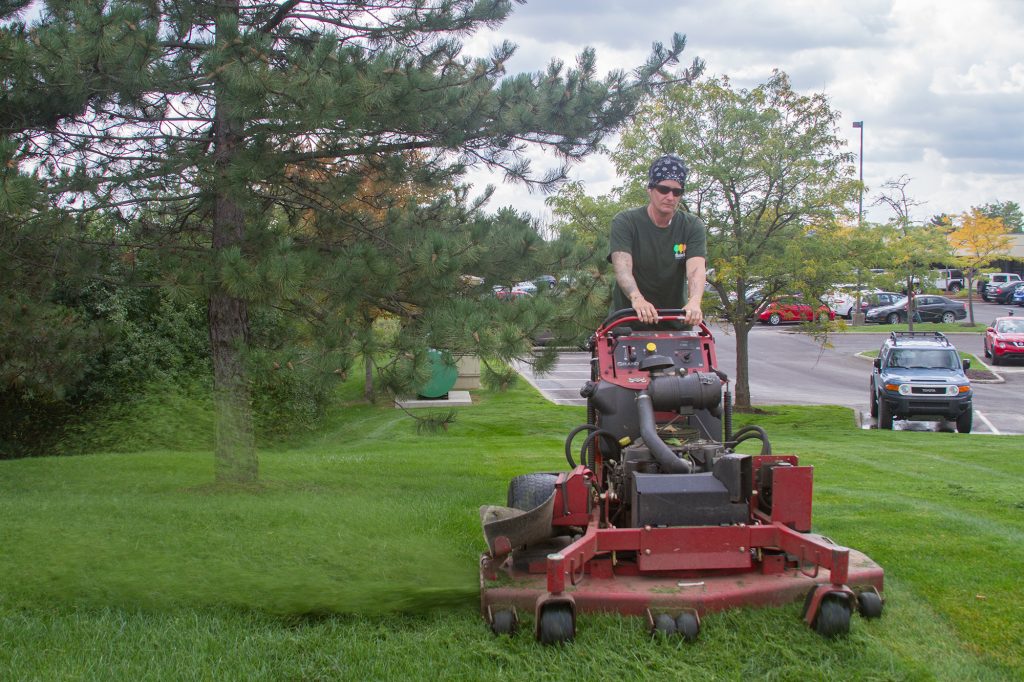 Commercial Lawn Cutting - Salient Landscaping