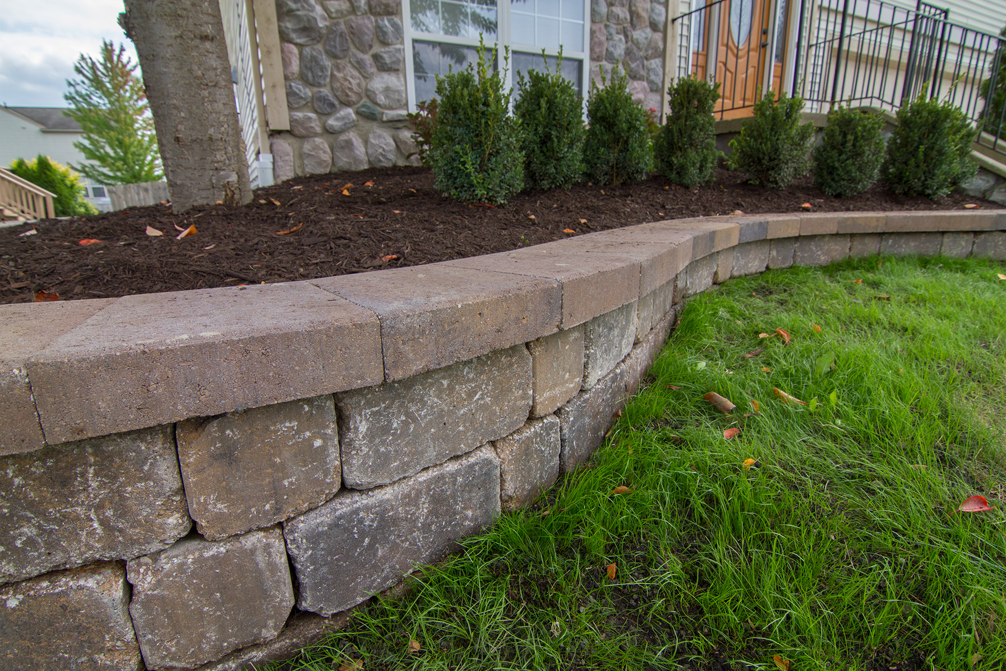 Retaining Walls and Boulder Walls - Salient Landscaping | Residential ...